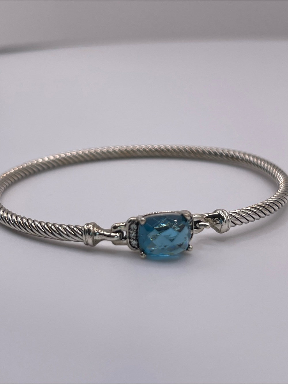 David Yurman Petite Wheaton Bracelet with Hampton Blue Topaz and Diamonds - Picture 13 of 13